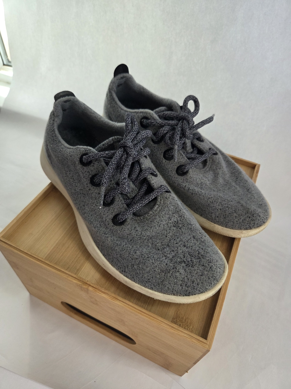 allbirds Women's Gray Wool Lace-Up Sneakers Size 9